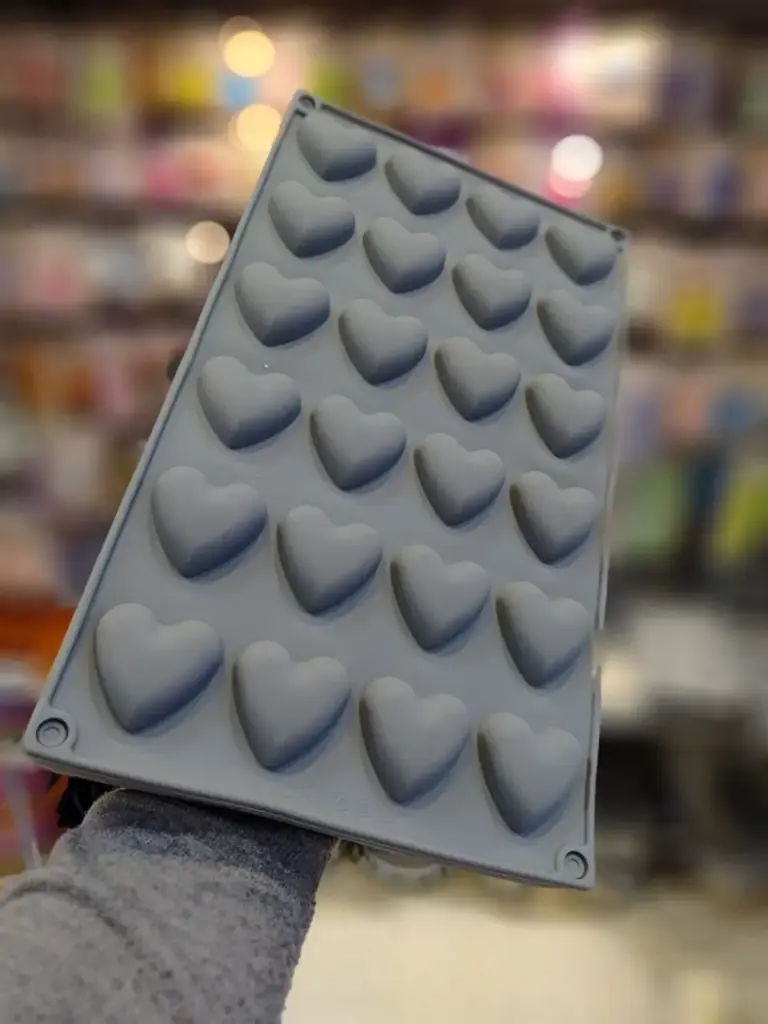 Moule Silicone coeur 24pcs Gris