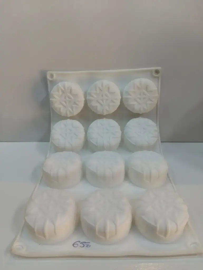 Moule.silicone oreo arabesque 12pcs blanc