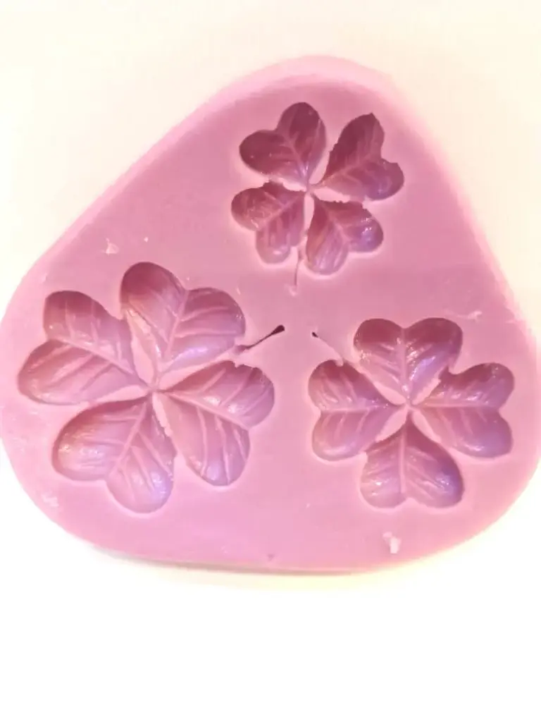 MOULE SILICONE PATE A SUCRE 3FLEURS TREFLE