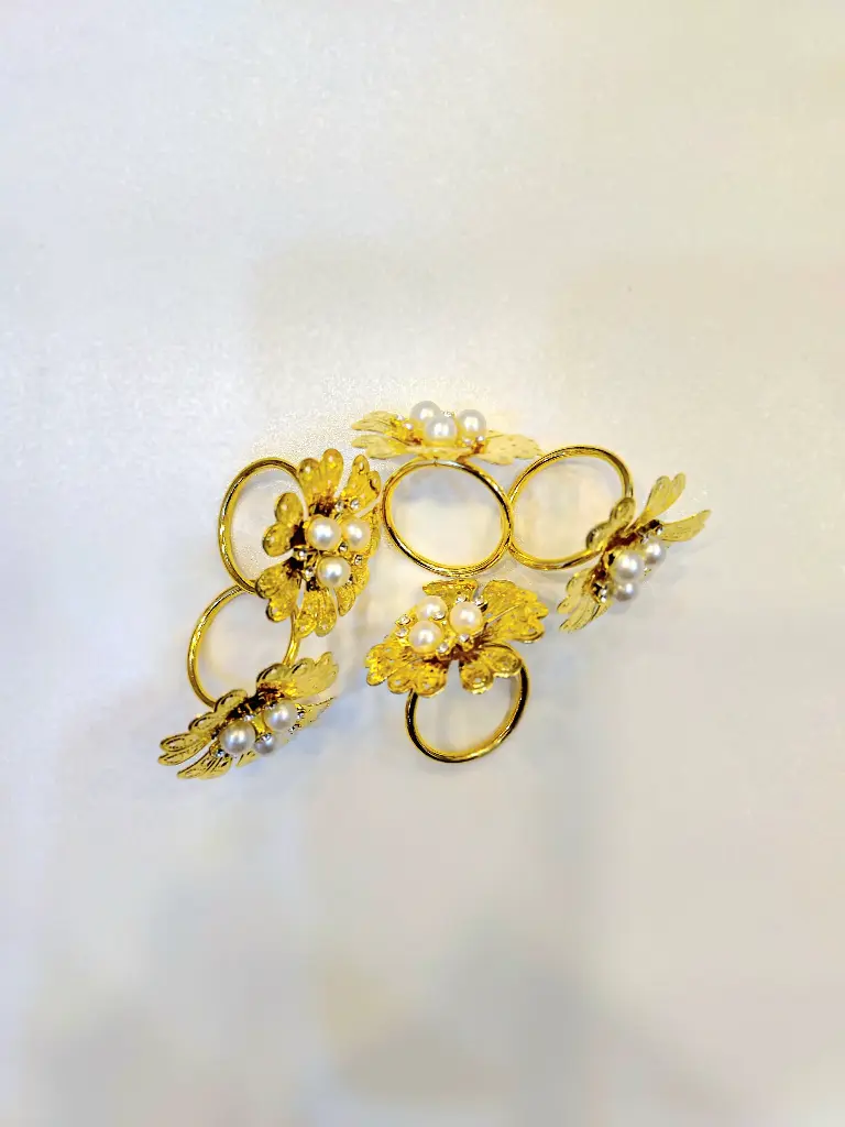 ANNEAUX DOREE SERVIETTE 