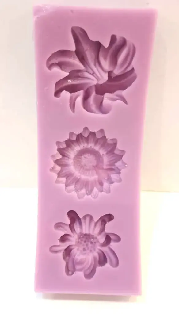 MOULE SILICONE PATE A SUCRE 3FLEURS