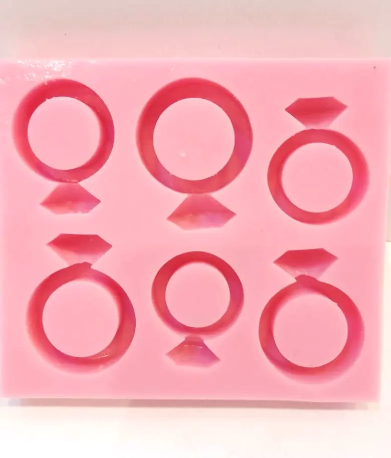 MOULE SILICONE PATE A SUCRE 6 BAGUES