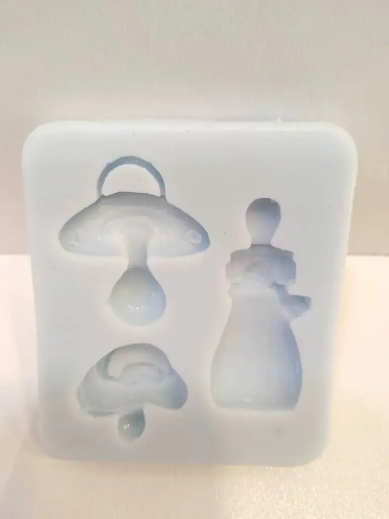 MOULE SILICONE PATE A SUCRE BIBRON SUCETTE